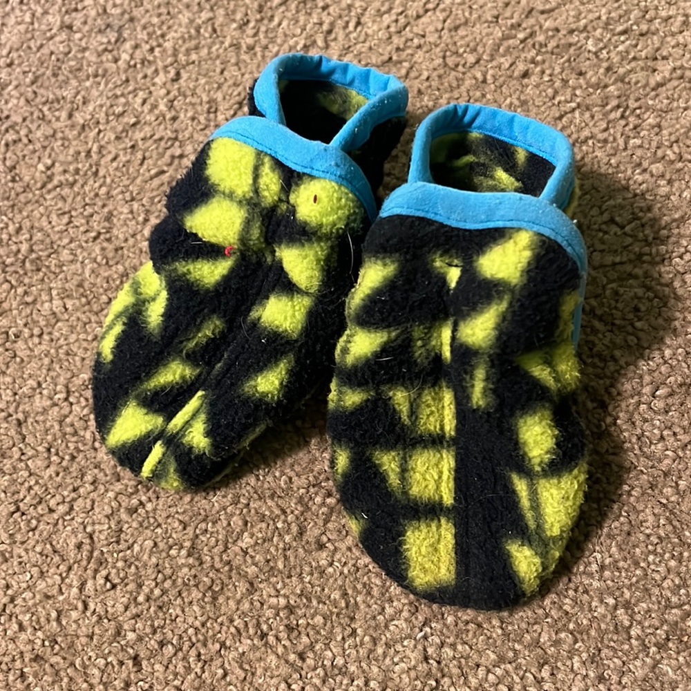 Patagonia baby booties